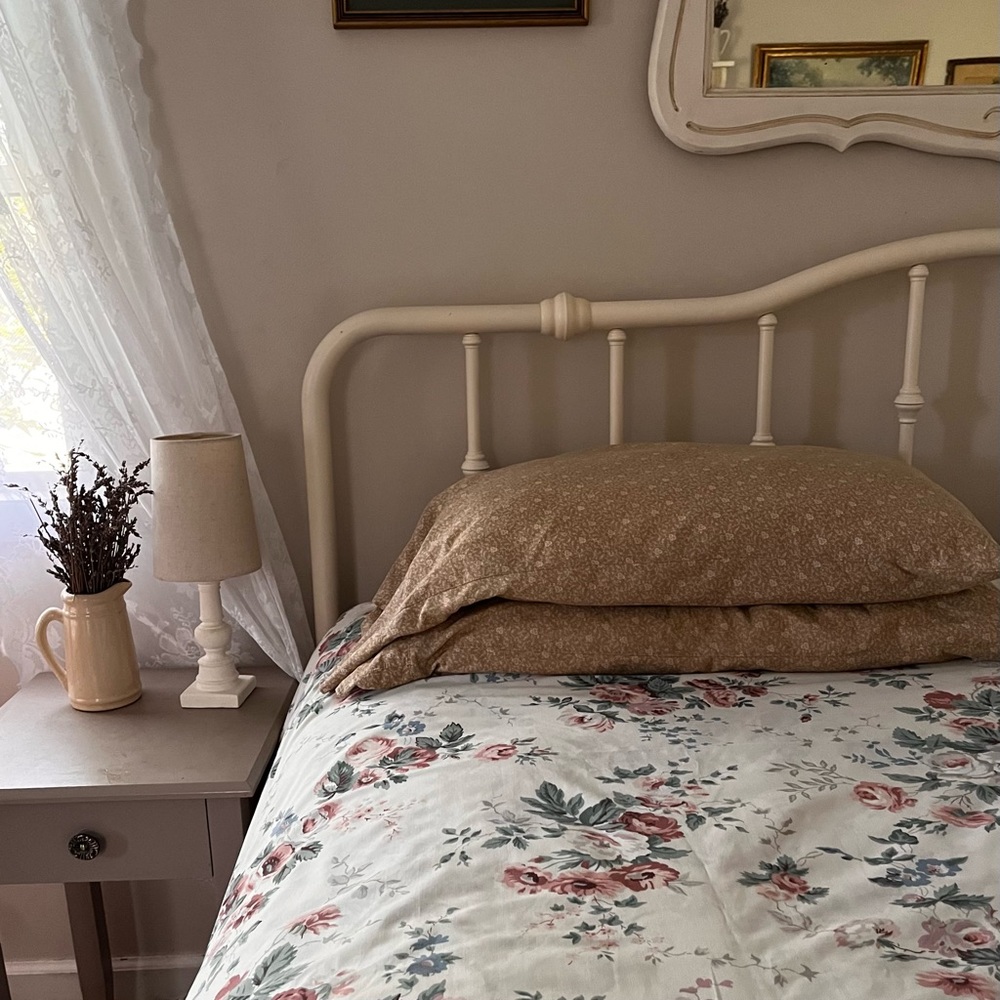 Vintage queen size floral duvet cover